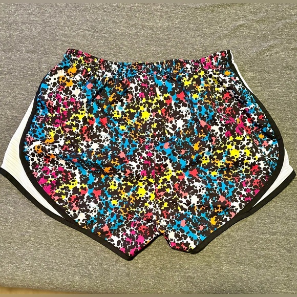 Nike Black and White Athletic Shorts with Curved Hems - Picture 3 of 3